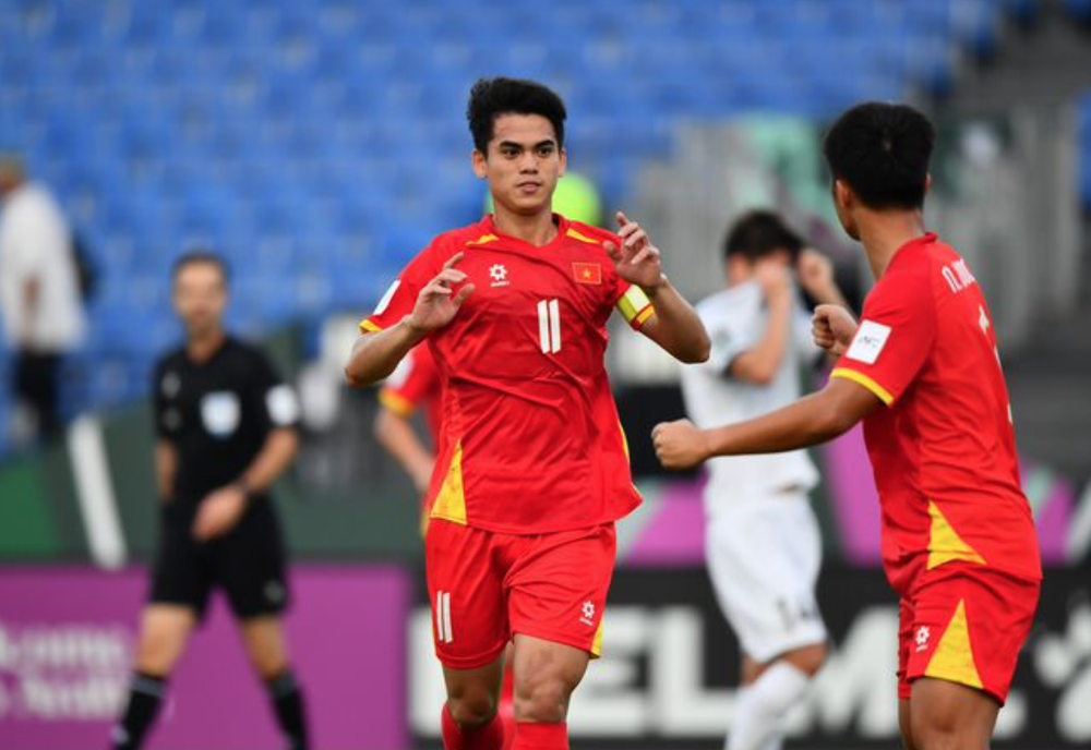 Những "ngôi sao may mắn" mở khóa chiến thắng cho đội tuyển Việt Nam - Ảnh 4.