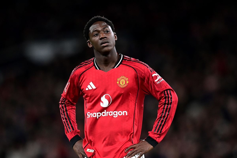 MU sẽ “thay máu” tuyến giữa trong mùa Hè - Ảnh 1.