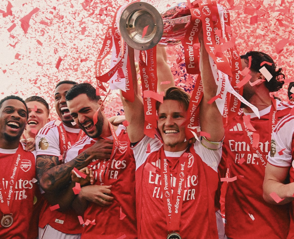 Siêu máy tính dự đoán Arsenal vô địch Premier League; Liverpool, Chelsea và Man City được dự báo ra sao? - Ảnh 1.