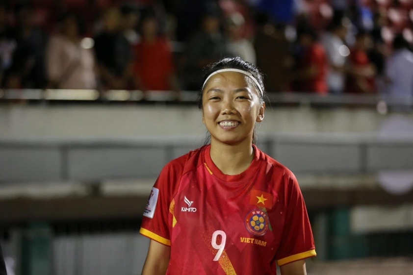 Huỳnh Như bất ngờ đối đấu ĐT nữ Việt Nam trước SEA Games 729719