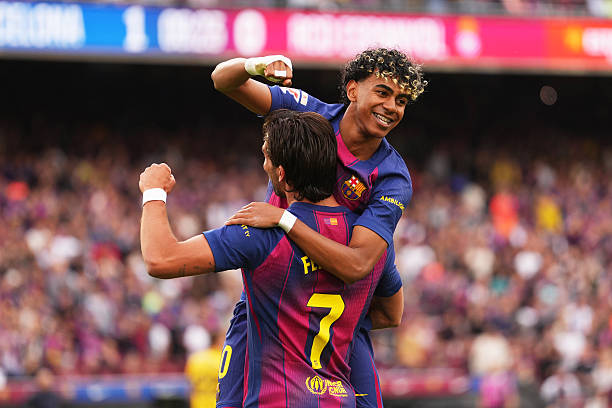 Barca thắng Espanyol 4-1, bỏ cách Real Madrid 9 điểm trong cuộc đua vô địch La Liga