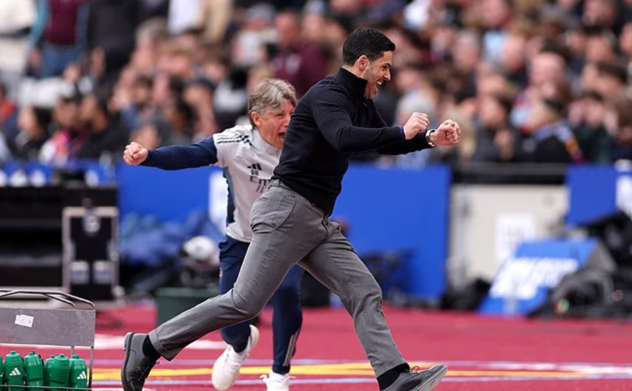 Arsenal đã vượt qua thử thách khó nhất mang tên West Ham nhờ 'khoảnh khắc của mùa giải' - Ảnh 4. Arsenal đã vượt qua thử thách khó nhất mang tên West Ham nhờ 'khoảnh khắc của mùa giải' - Ảnh 4.