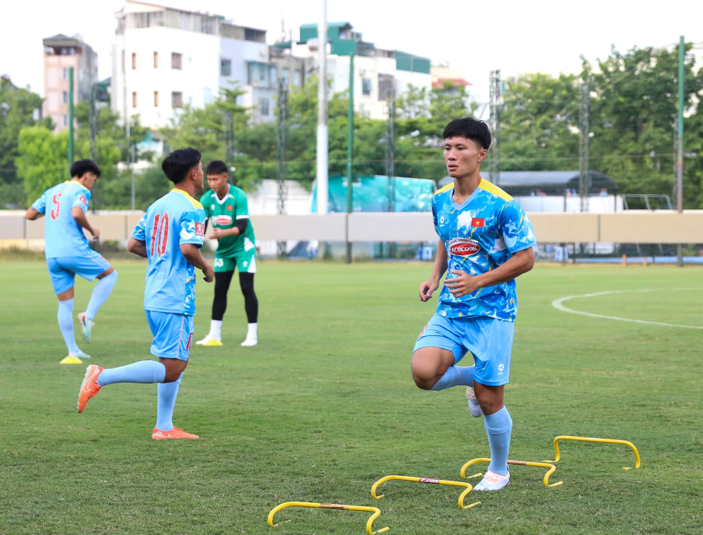 VTV5 VTV6 trực tiếp bóng đá U23 Việt Nam vs U23 Kuwait 17h00 ngày 15/9, ASIAD 2026 - Ảnh 1. VTV5 VTV6 trực tiếp bóng đá U23 Việt Nam vs U23 Kuwait 17h00 ngày 15/9, ASIAD 2026 - Ảnh 1.