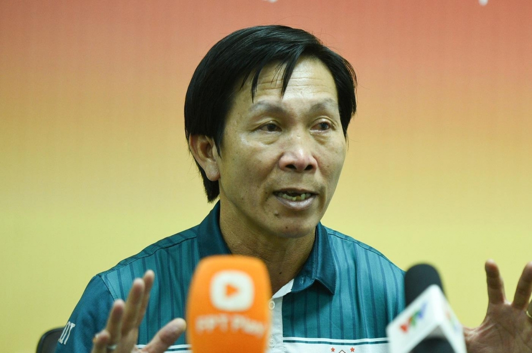 HAGL coach regrets last-minute loss to Hà Tĩnh