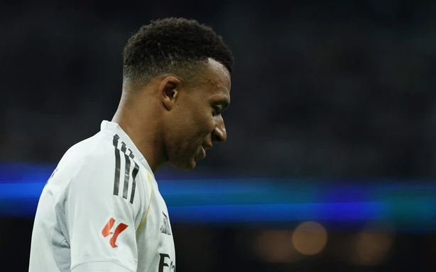 The whistling wind is for Mbappe