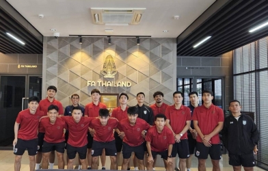 Thailand calls 'strong generals' to compete against Vietnam's national team