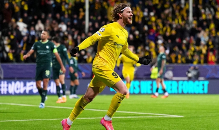 Man City thua sốc đội bóng tí hon tại Champions League