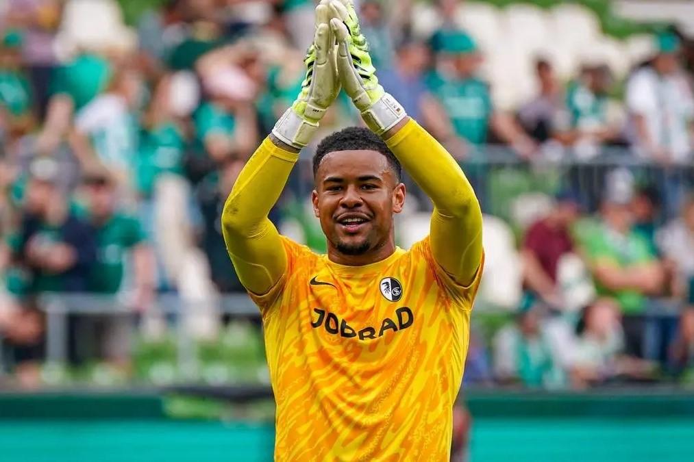 Record! A goalkeeper saves 5 consecutive penalties successfully