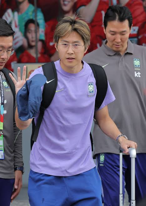 Lee Kang In chưa thể sang Tây Ban Nha hội quân cùng Atletico Madrid vì thủ tục quân sự - Ảnh 1. Lee Kang In chưa thể sang Tây Ban Nha hội quân cùng Atletico Madrid vì thủ tục quân sự - Ảnh 1.