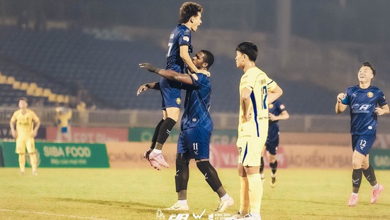 Thanh Hóa secures a win despite not receiving salaries for 4 months, Korean coach reveals a surprising truth