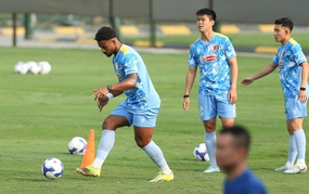 Hot Vietnamese football news today 22/6: Vietnam national team gathers; Thai Son Nam wins big at national futsal championship