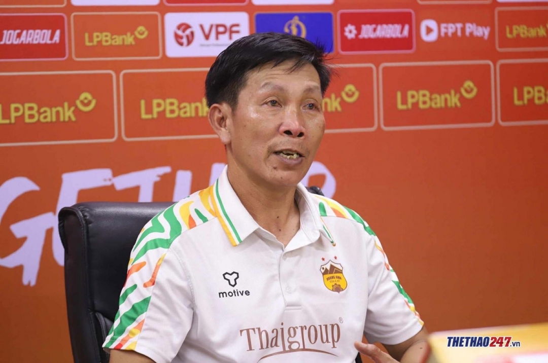 HAGL coach reveals 17-year-old prodigy absent due to schooling commitments