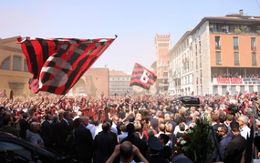 Thousands bid farewell to the legendary Franco Baresi