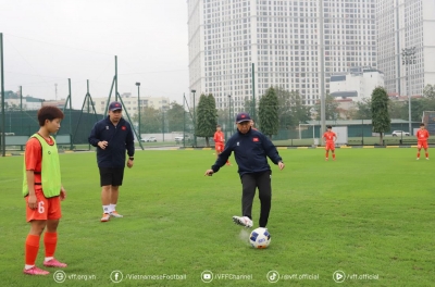 Japanese Coach Takes Vietnam's Youth Team to China