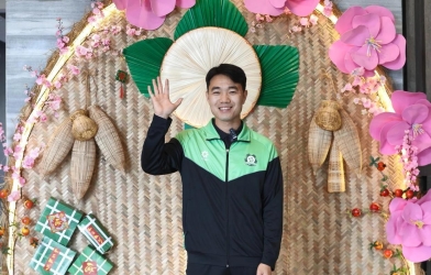 Cong Phuong and Xuan Truong send special New Year wishes to fans