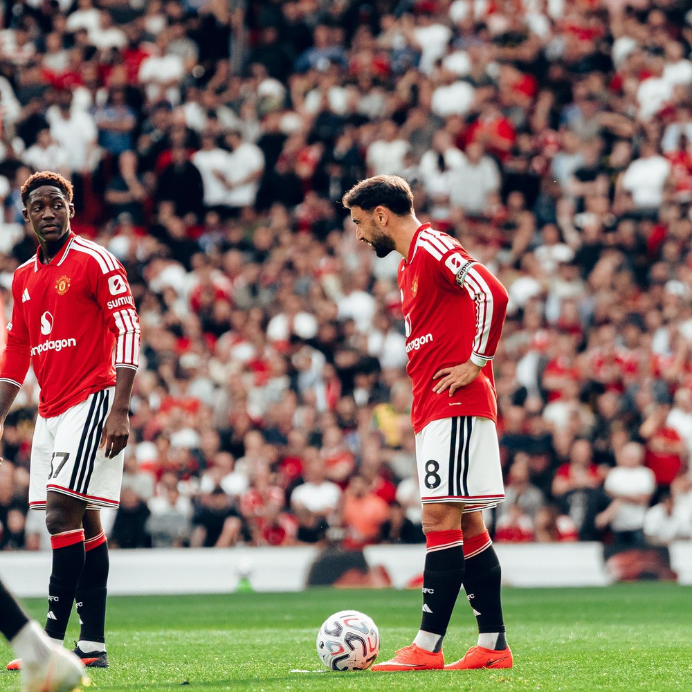 Cơ quan trọng tài Premier League xin lỗi MU, liệu kết quả derby Manchester có thay đổi? - Ảnh 4. Cơ quan trọng tài Premier League xin lỗi MU, liệu kết quả derby Manchester có thay đổi? - Ảnh 4.