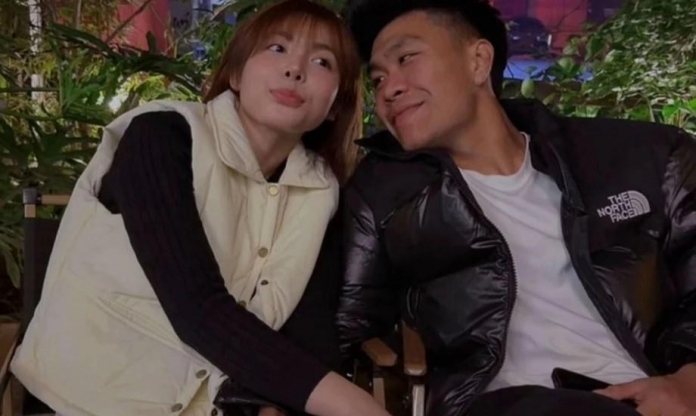 Trung vệ Lý Đức lộ ảnh hẹn hò 'cực ngọt' với nữ xạ thủ xinh đẹp Phí Thanh Thảo