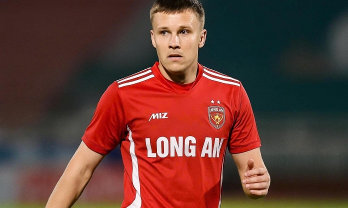 Tiền đạo Nga cao 1m90 chia tay CLB từng 2 lần vô địch V-League