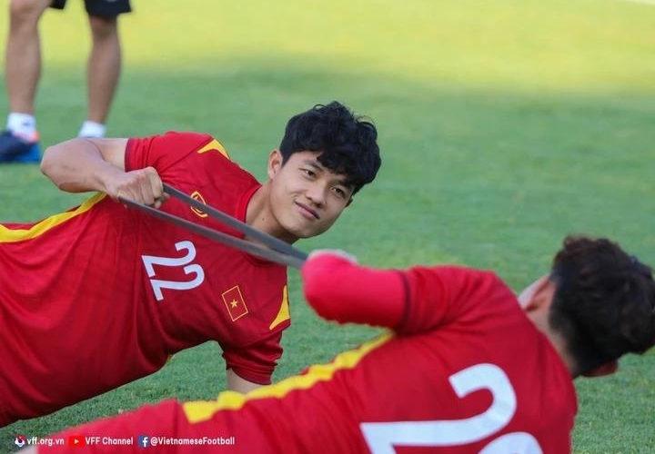 Former Vietnam U23 center-back joins Thep Xanh Nam Dinh?