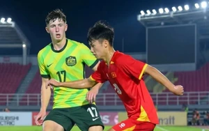Southeast Asian media praised the Vietnamese U17 team's comeback against Australia, impressed by their cleverly executed free kick.