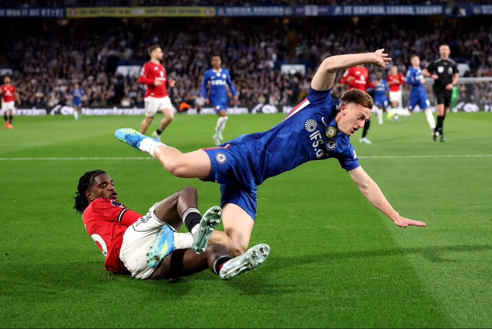 02h00 ngày 22/4, sân Falmer, Brighton-Chelsea: Đánh thức Chelsea ghi bàn thôi! - Ảnh 1.