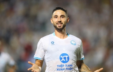 Vietnamese-French star unexpectedly reports on naturalization in Vietnam