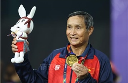 Coach Mai Đức Chung continues to lead the Vietnam women's national team.