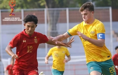 Australia secures a massive 10-0 victory, leaving Vietnam's team extremely anxious.