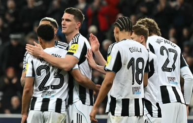 Winning 9-3, the English team secured a spot in the Champions League round of 16.