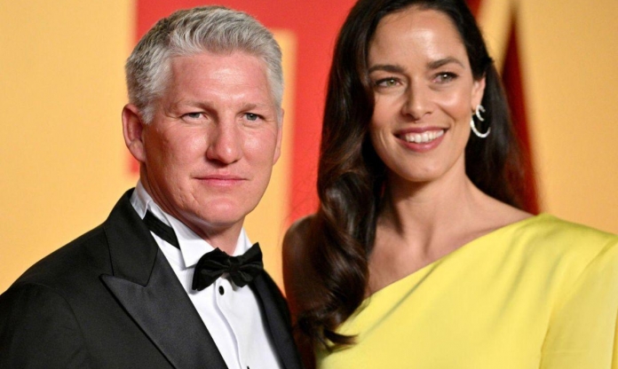 Mỹ nhân tennis thế giới xác nhận chia tay cựu sao Manchester United