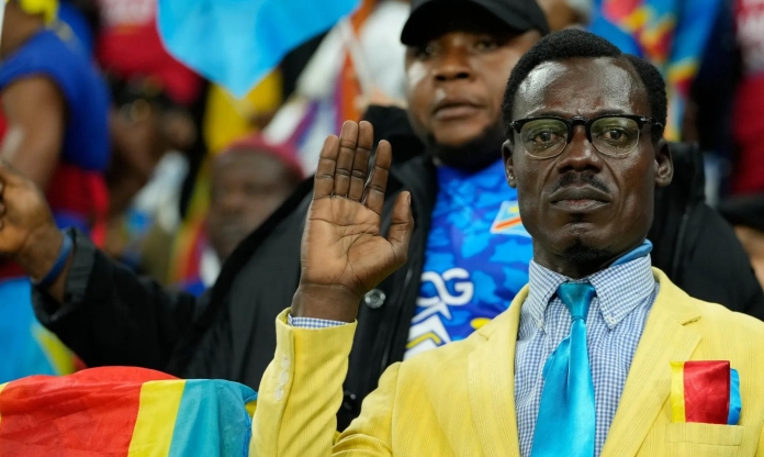 115 phút khó tin của một CĐV châu Phi, thế giới sững sờ