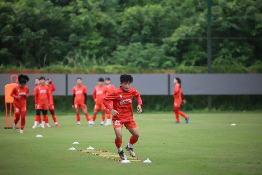 ĐT nữ Việt Nam hăng say tập luyện cho SEA Games 33 729899