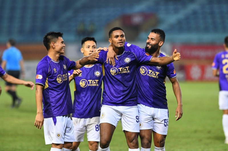Hanoi comes from behind to beat Thanh Hoa for their first V-League win