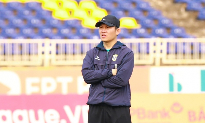 HLV V-League đầu tiên xin từ chức mùa giải này