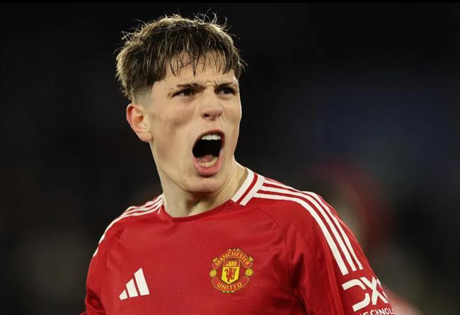 MU Transfer News 28/8: Garnacho Nears Chelsea, Antony&#39;s Future Clarified