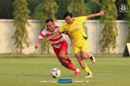 Overseas Vietnamese footballers were left amazed by the skill level of Coach Lê Huỳnh Đức