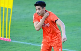 Hot Vietnamese football news today, June 29: Dinh Bac sets a record for the Vietnam national team; Thai Son Bac wins big in the National Futsal Championship.