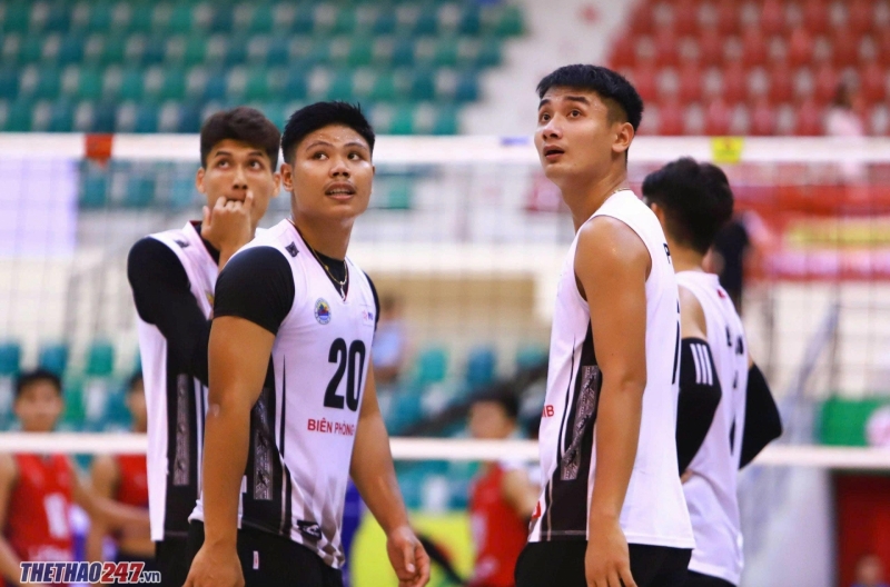 Live volleyball match Biên Phòng vs Thể Công Tân Cảng, 8:00 PM today, October 15