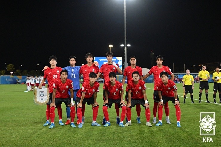 Báo Hàn Quốc lo đội nhà mất điểm trước U17 Việt Nam - Ảnh 1.