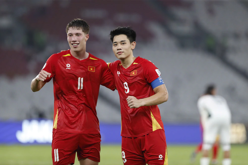 Vì sao Đình Bắc vẫn có cơ hội dự hai trận đầu tiên của ĐT Việt Nam tại Asian Cup 2027? - Ảnh 1. Vì sao Đình Bắc vẫn có cơ hội dự hai trận đầu tiên của ĐT Việt Nam tại Asian Cup 2027? - Ảnh 1.