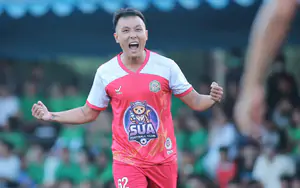 Former Vietnamese futsal player helps his team win the national 6-a-side football tournament