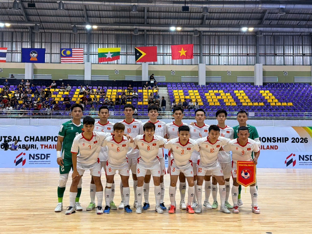 Tin nóng bóng đá Việt hôm nay 22/4: Ông Troussier trở lại Việt Nam; HLV Việt Nam rời đội bóng Nam Mỹ sau 1 tháng - Ảnh 3.