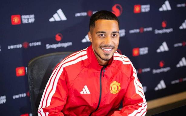 MU: Carrick's Gamble at Old Trafford