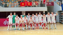 The Vietnam Futsal Team receives immediate rewards, bringing the joy of victory back home.