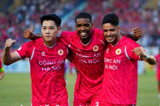 Scoring over 50 goals in Brazil: 'If I have a chance to wear the Vietnam national team jersey, I will agree'