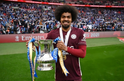 FA Cup champion flies directly to Hanoi to face Vietnam national team