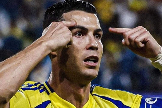 After 16 years of playing, Ronaldo has only won 4 'titles'.