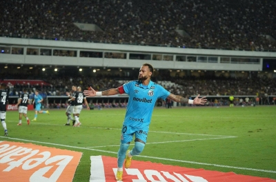 Neymar causes a storm after the victory, called a 'clown' by the opposing club's president.