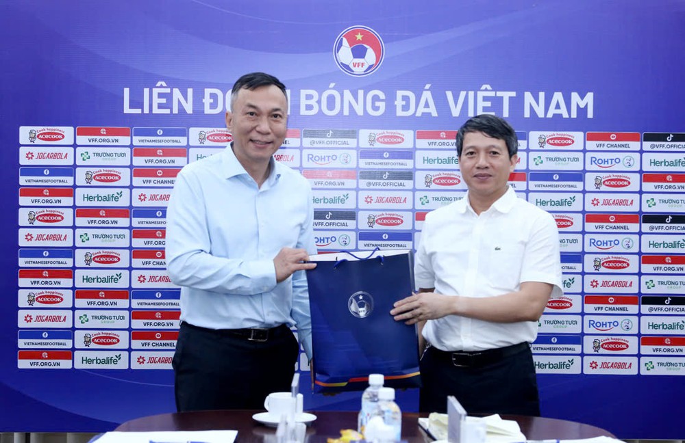 VFF và Cục Cảnh sát hình sự tăng cường phối hợp phòng, chống tiêu cực trong bóng đá - Ảnh 1. VFF và Cục Cảnh sát hình sự tăng cường phối hợp phòng, chống tiêu cực trong bóng đá - Ảnh 1.