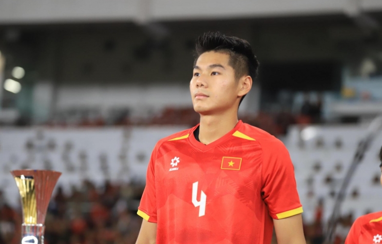 Vietnam U23&#39;s No.1 center-back may make his debut against Nepal